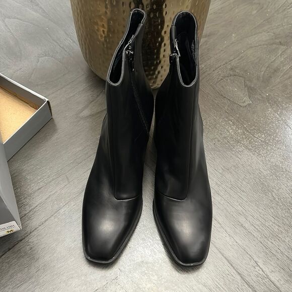 VIONIC Harper Women's Ankle Boot - Picture 6 of 13